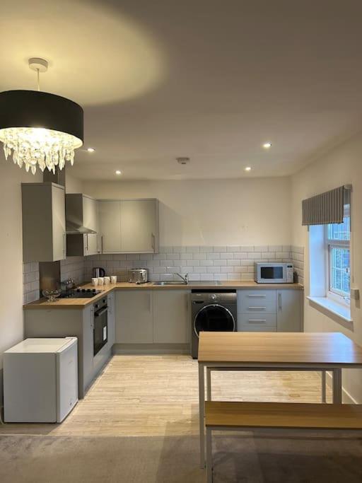 Luxury Countryside Stay - Waters Upton, 特尔福德 外观 照片
