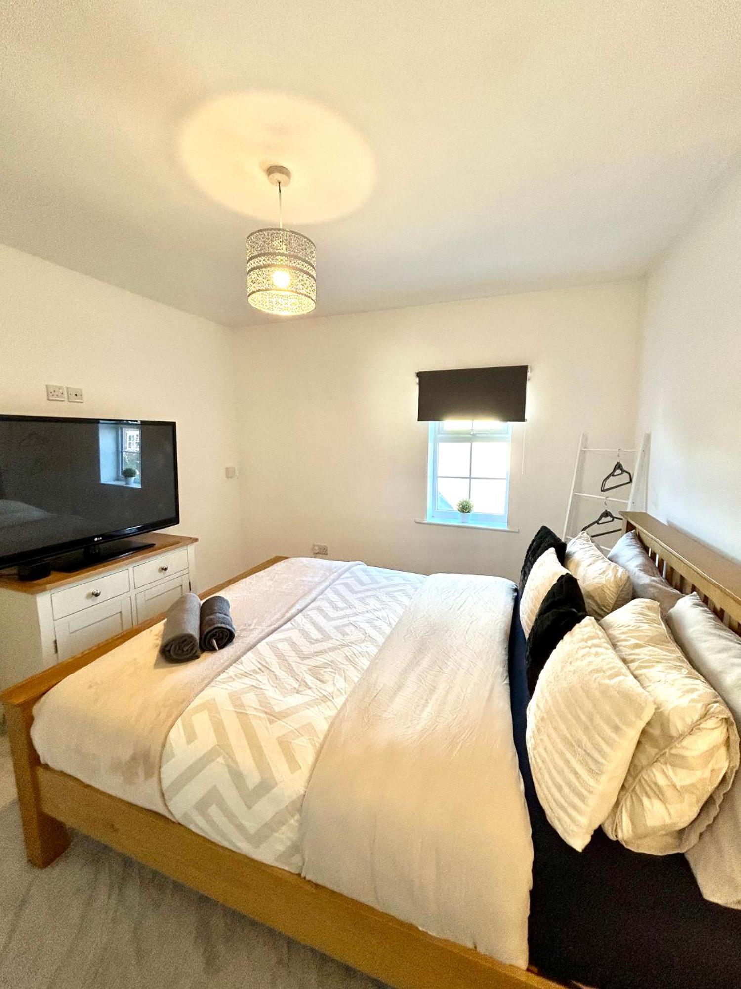 Luxury Countryside Stay - Waters Upton, 特尔福德 外观 照片